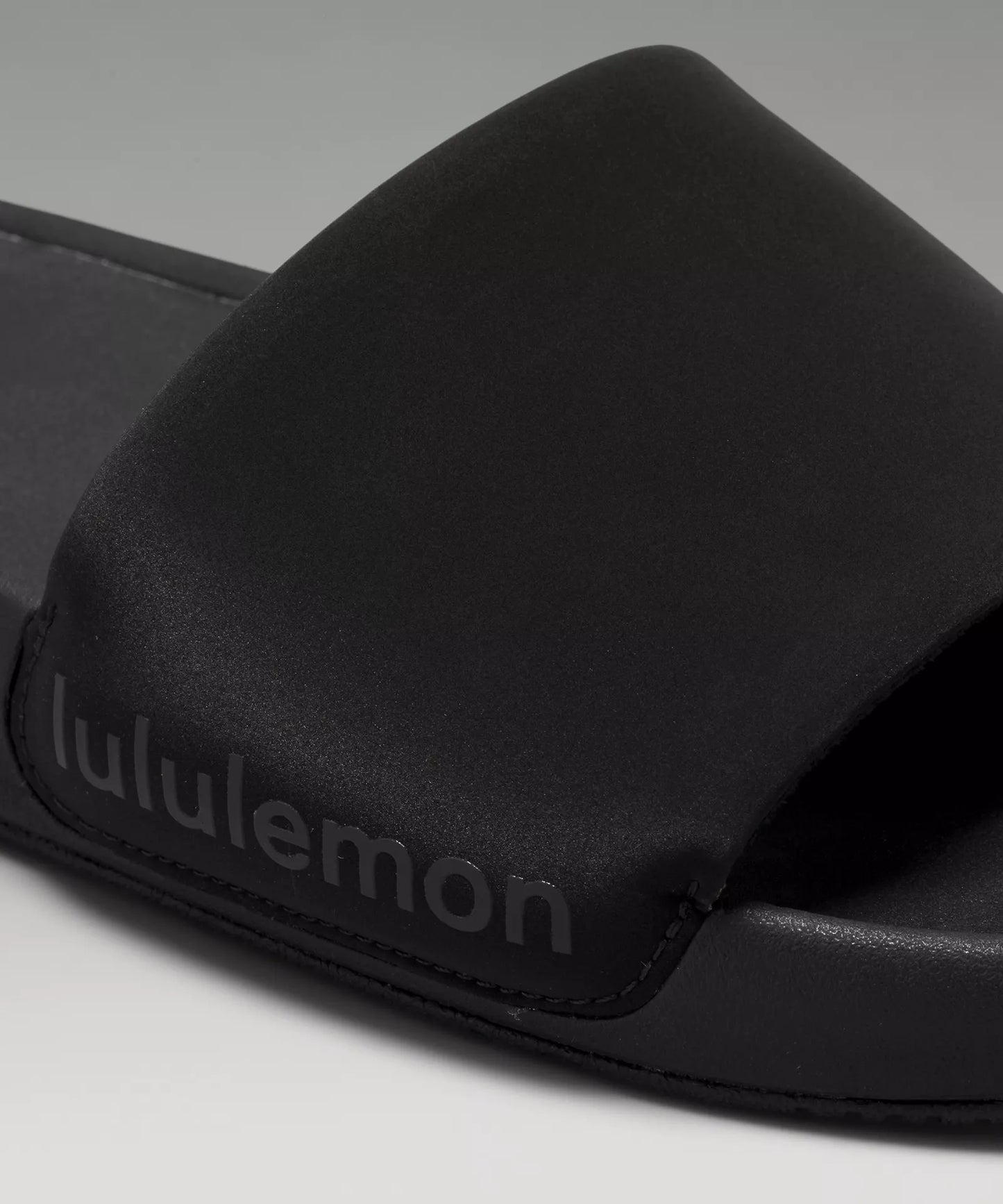 LuluLemon - Women's Restfeel Slide